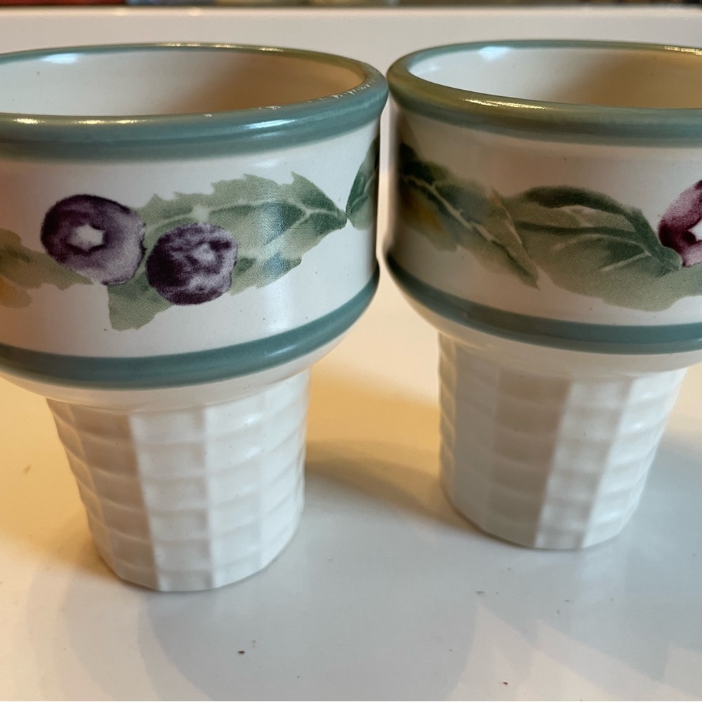 Pfaltzgraff Jamberry Ice Cream Cone Dessert Cups – Set of 2